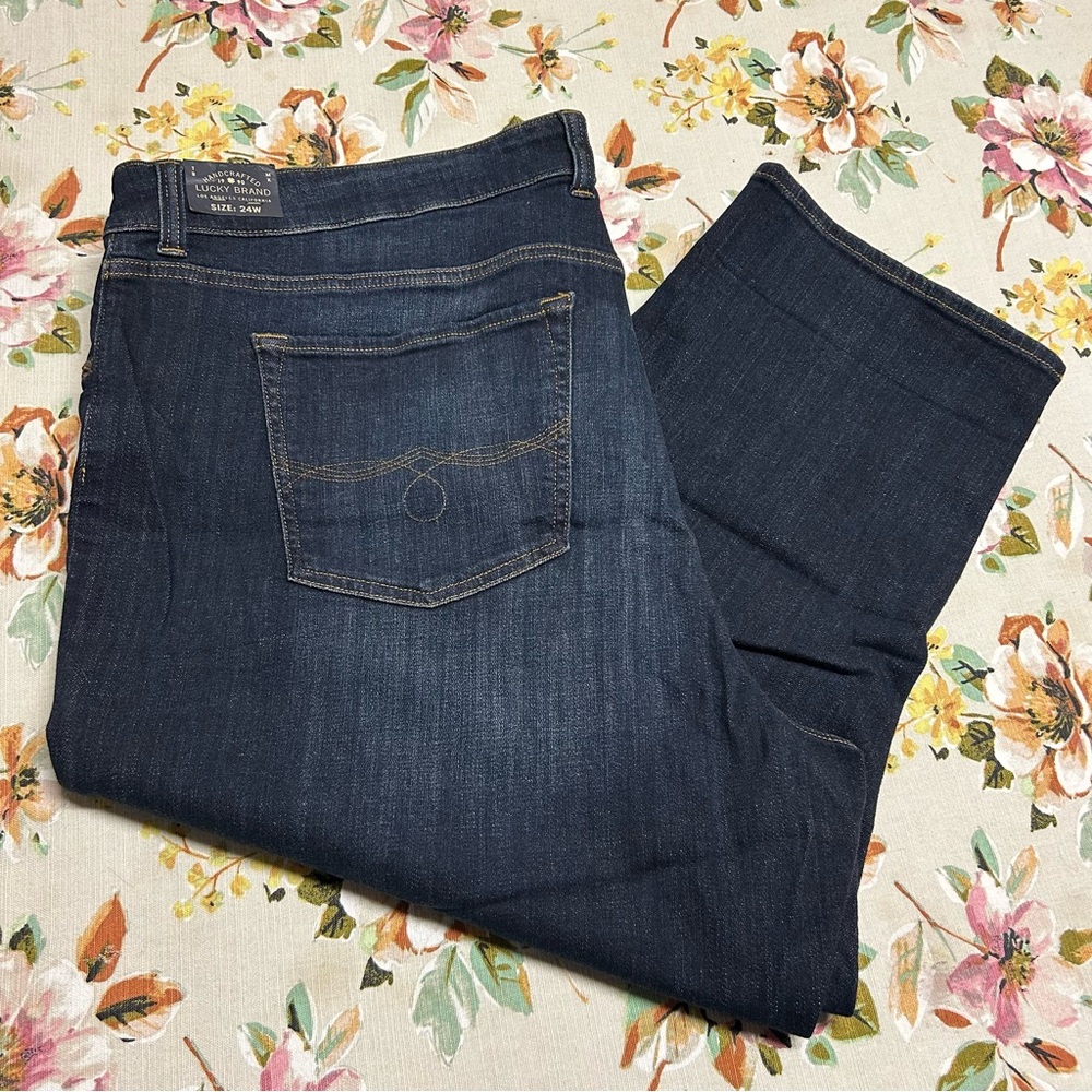 NWT! LUCKY BRAND Emma Crop Curvy Fit High Rise Jeans Size 24W